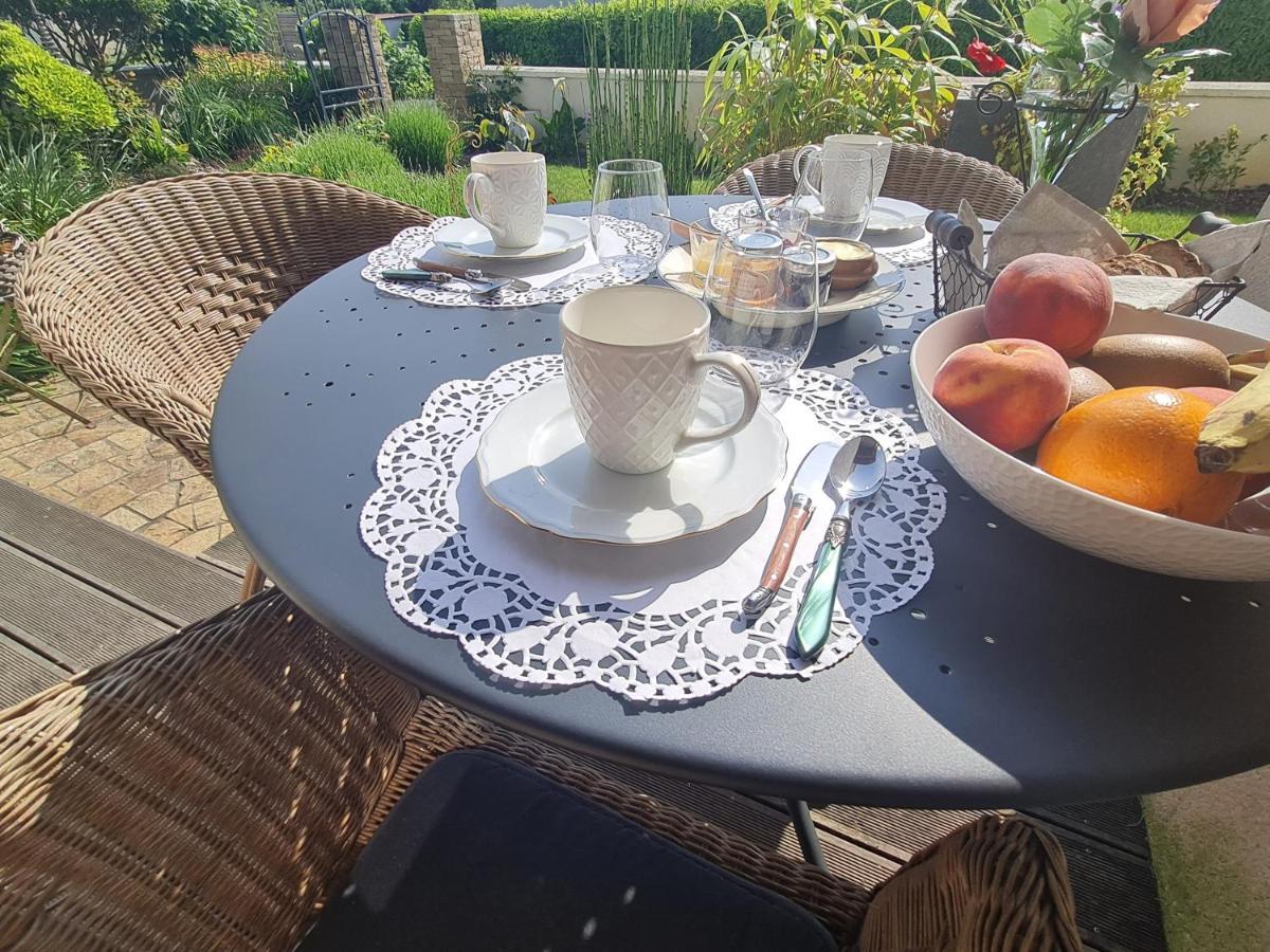 Liré Entre Loire Et Vignobles Bed & Breakfast エクステリア 写真